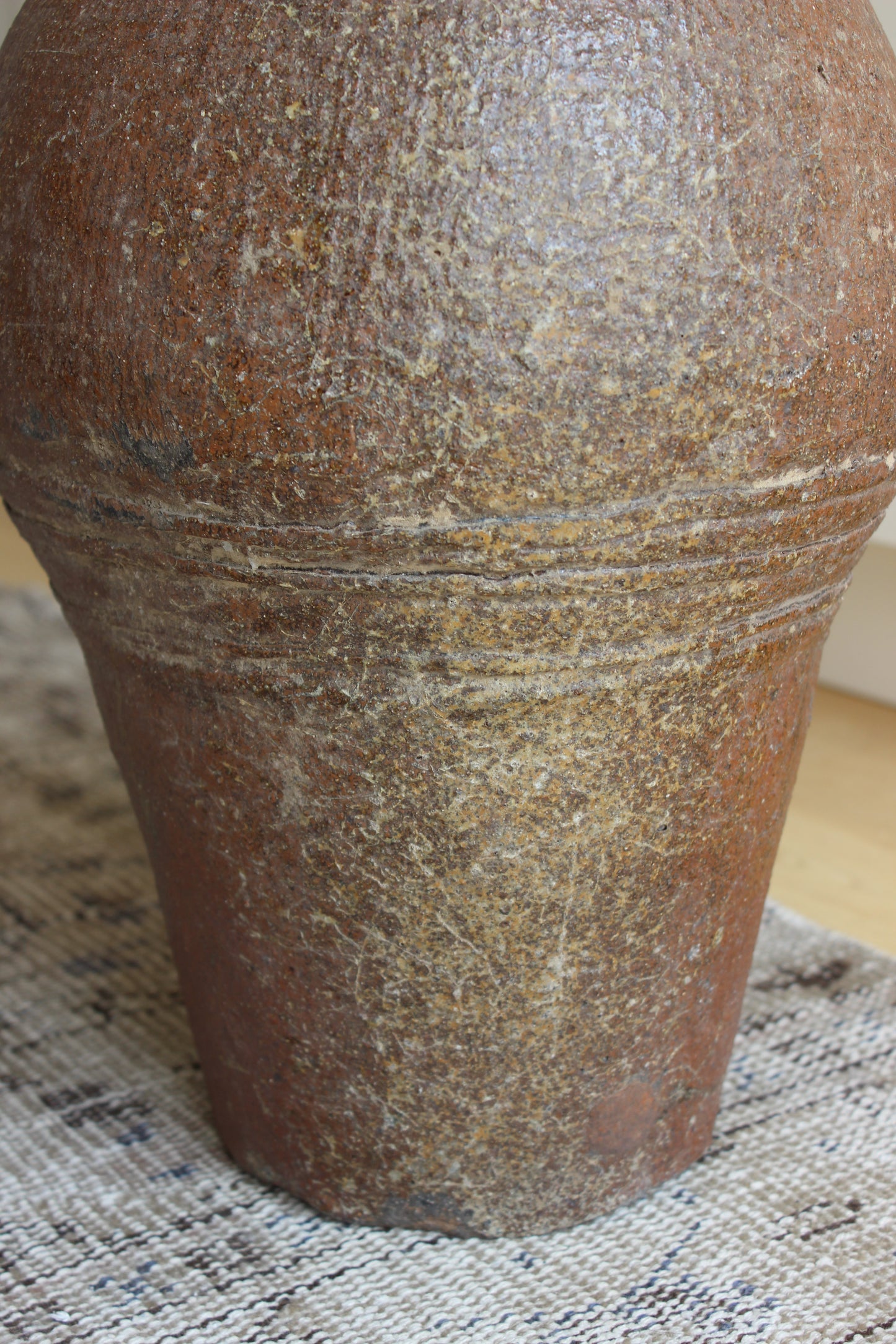 Vintage Mijiu Vessel 002